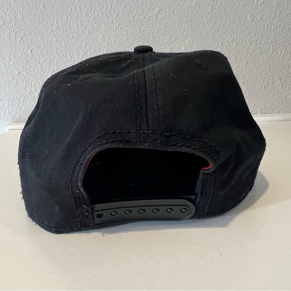 Marvel Black Hat with Red and White Logo - Picture 5 of 8